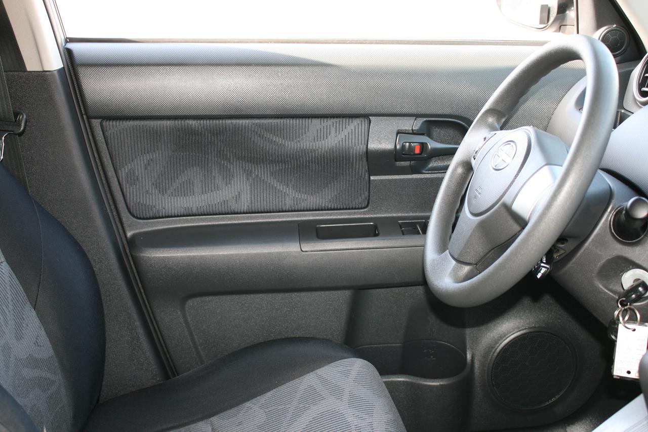 Scion xB 5dr Wgn Auto (Natl) 2012