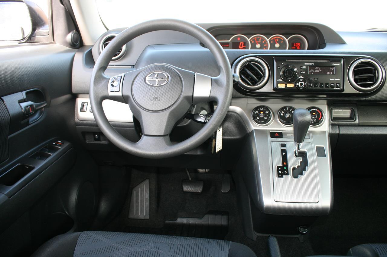 Scion xB 5dr Wgn Auto (Natl) 2012