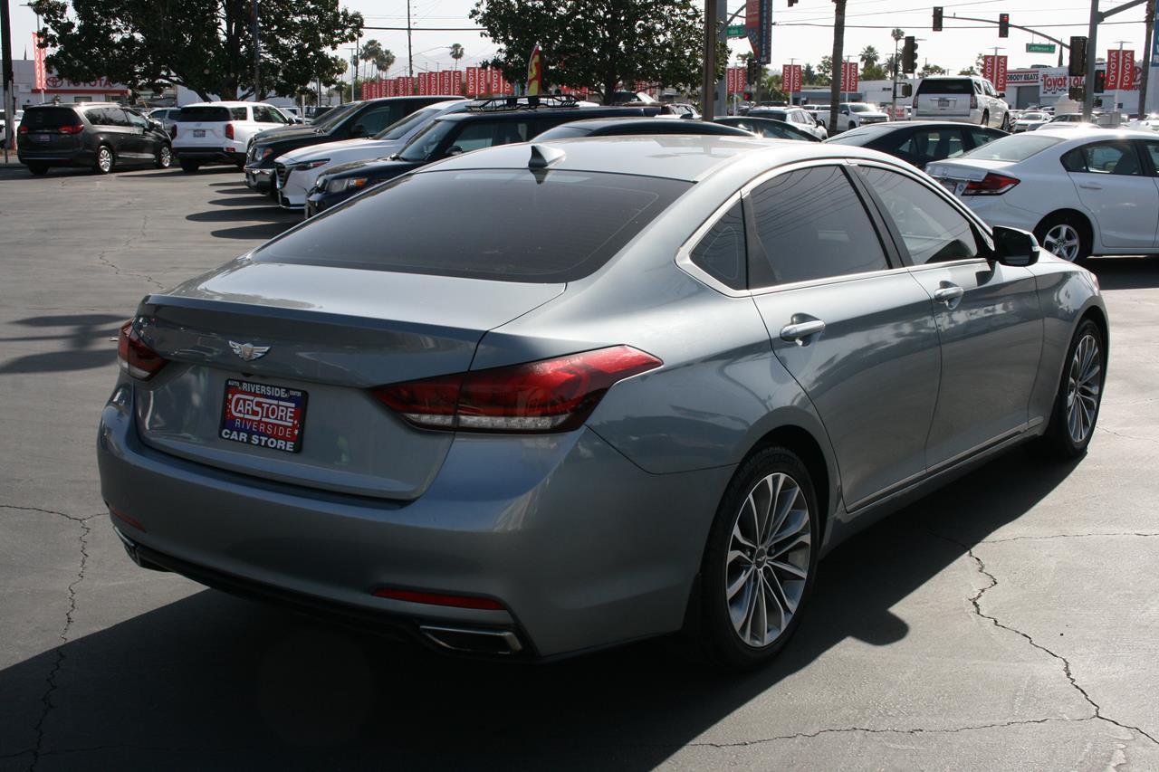 Hyundai Genesis 4dr Sdn V6 3.8L RWD 2016