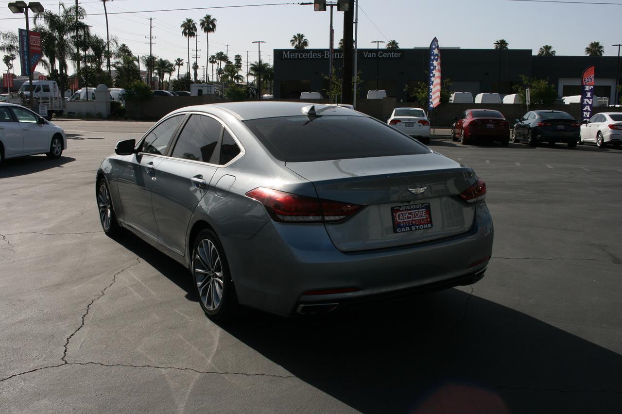 Hyundai Genesis 4dr Sdn V6 3.8L RWD 2016