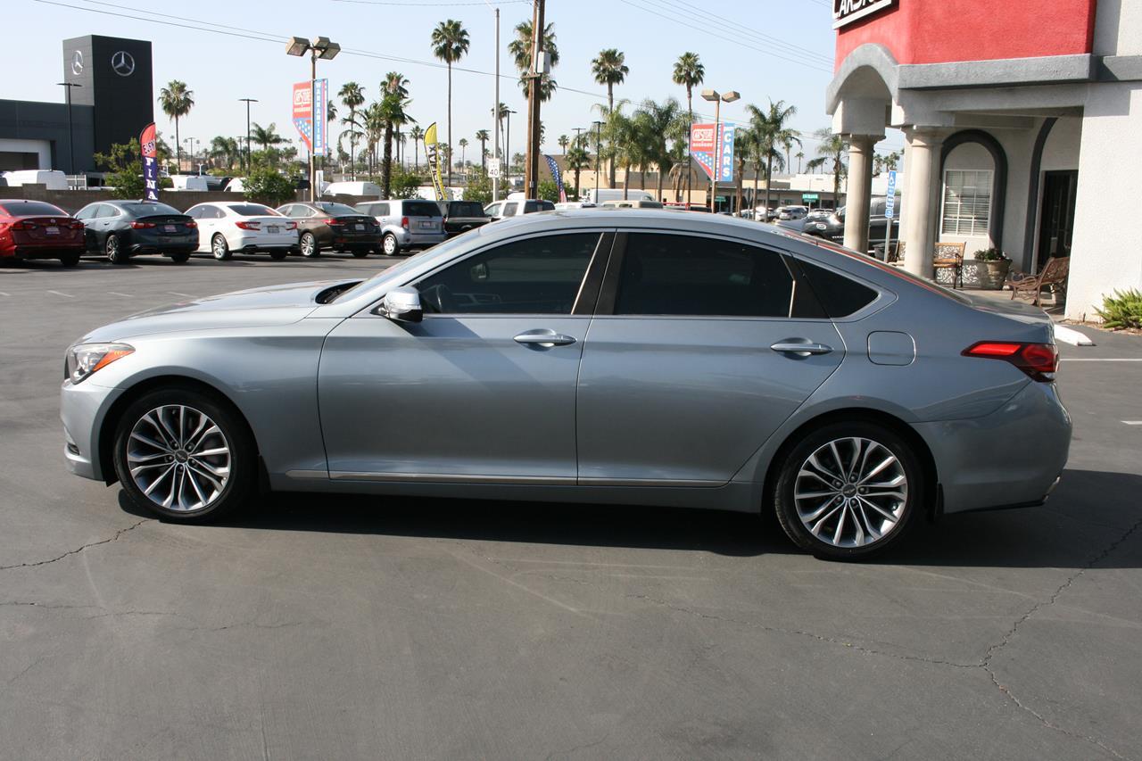 Hyundai Genesis 4dr Sdn V6 3.8L RWD 2016