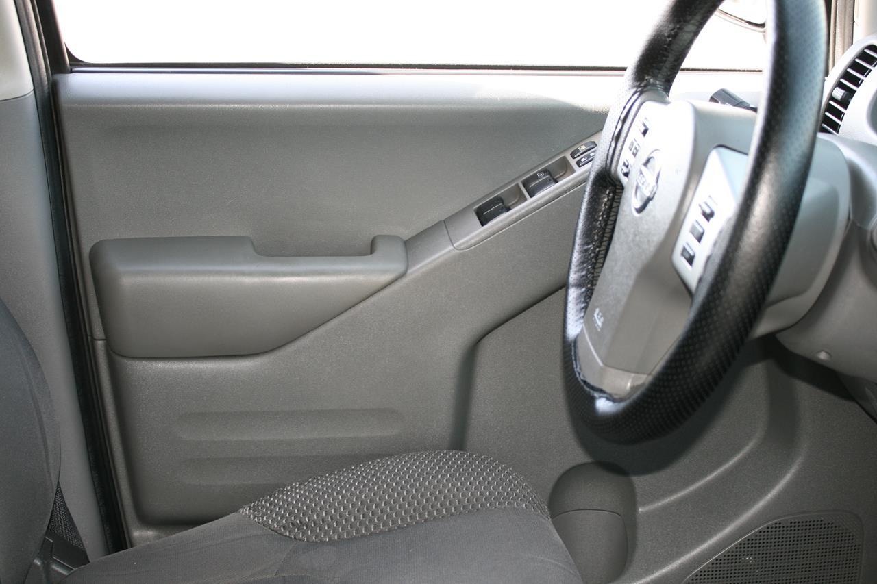 Nissan Frontier Crew Cab 4x2 Desert Runner Auto *Ltd Avail* 2019