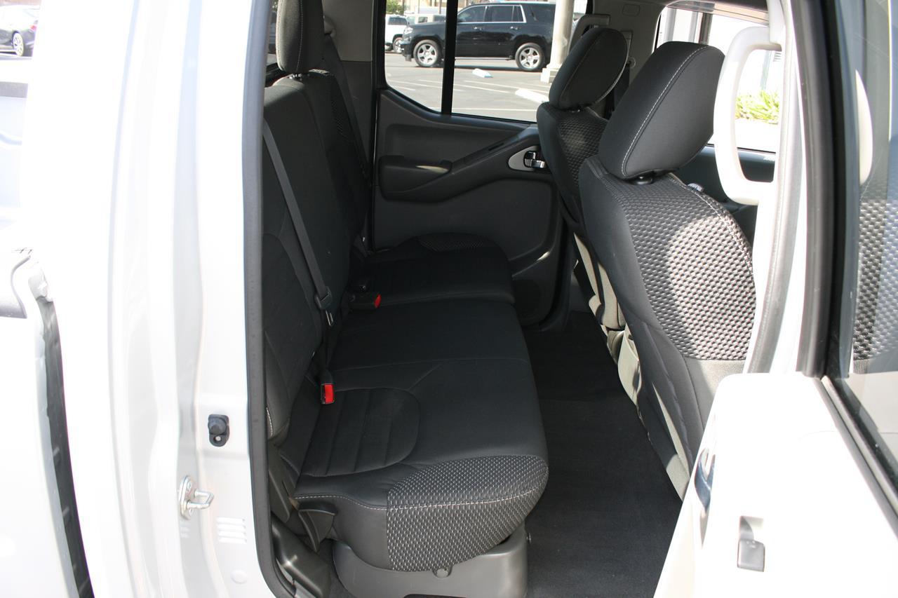 Nissan Frontier Crew Cab 4x2 Desert Runner Auto *Ltd Avail* 2019