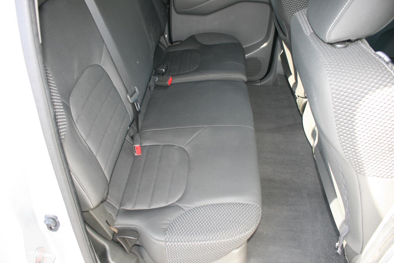 Nissan Frontier Crew Cab 4x2 Desert Runner Auto *Ltd Avail* 2019