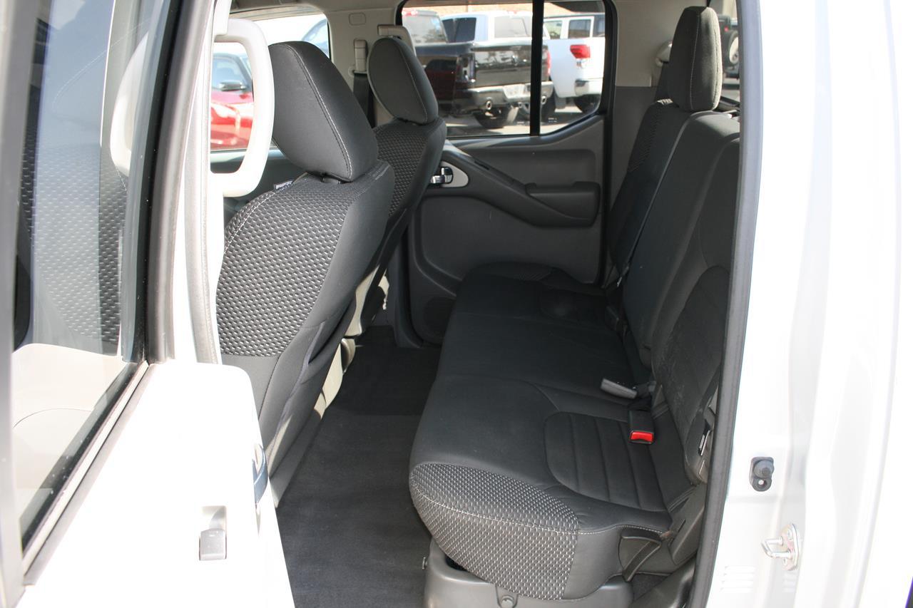 Nissan Frontier Crew Cab 4x2 Desert Runner Auto *Ltd Avail* 2019