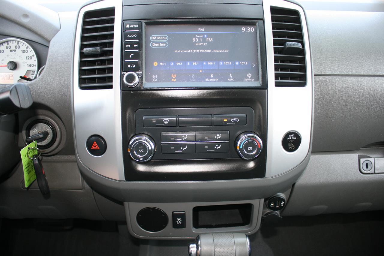 Nissan Frontier Crew Cab 4x2 Desert Runner Auto *Ltd Avail* 2019