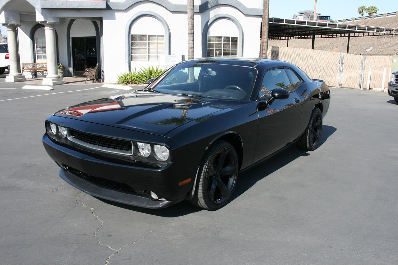 Dodge Challenger 2dr Cpe R/T 2011