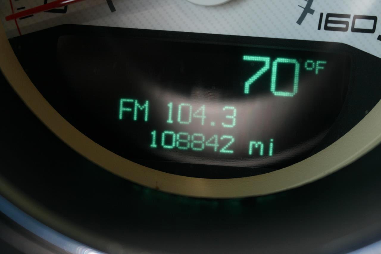 Dodge Challenger 2dr Cpe R/T 2011