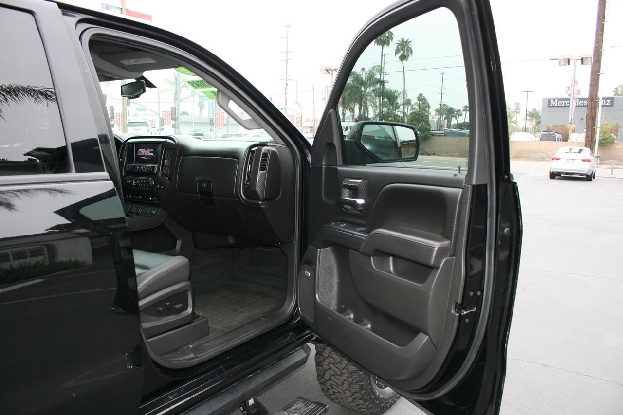 GMC Sierra 1500 4WD Crew Cab 143.5" SLT 2017