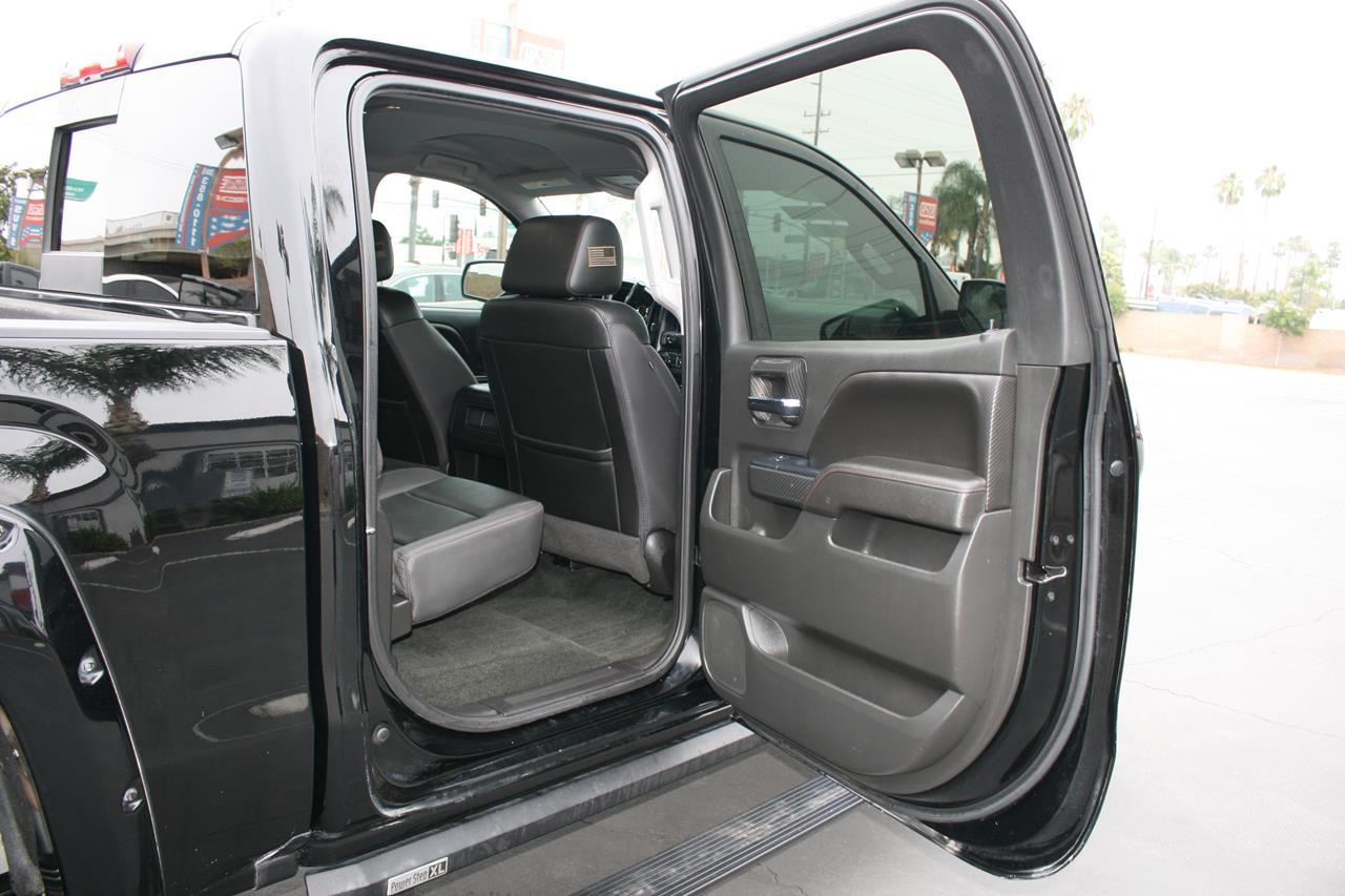 GMC Sierra 1500 4WD Crew Cab 143.5" SLT 2017