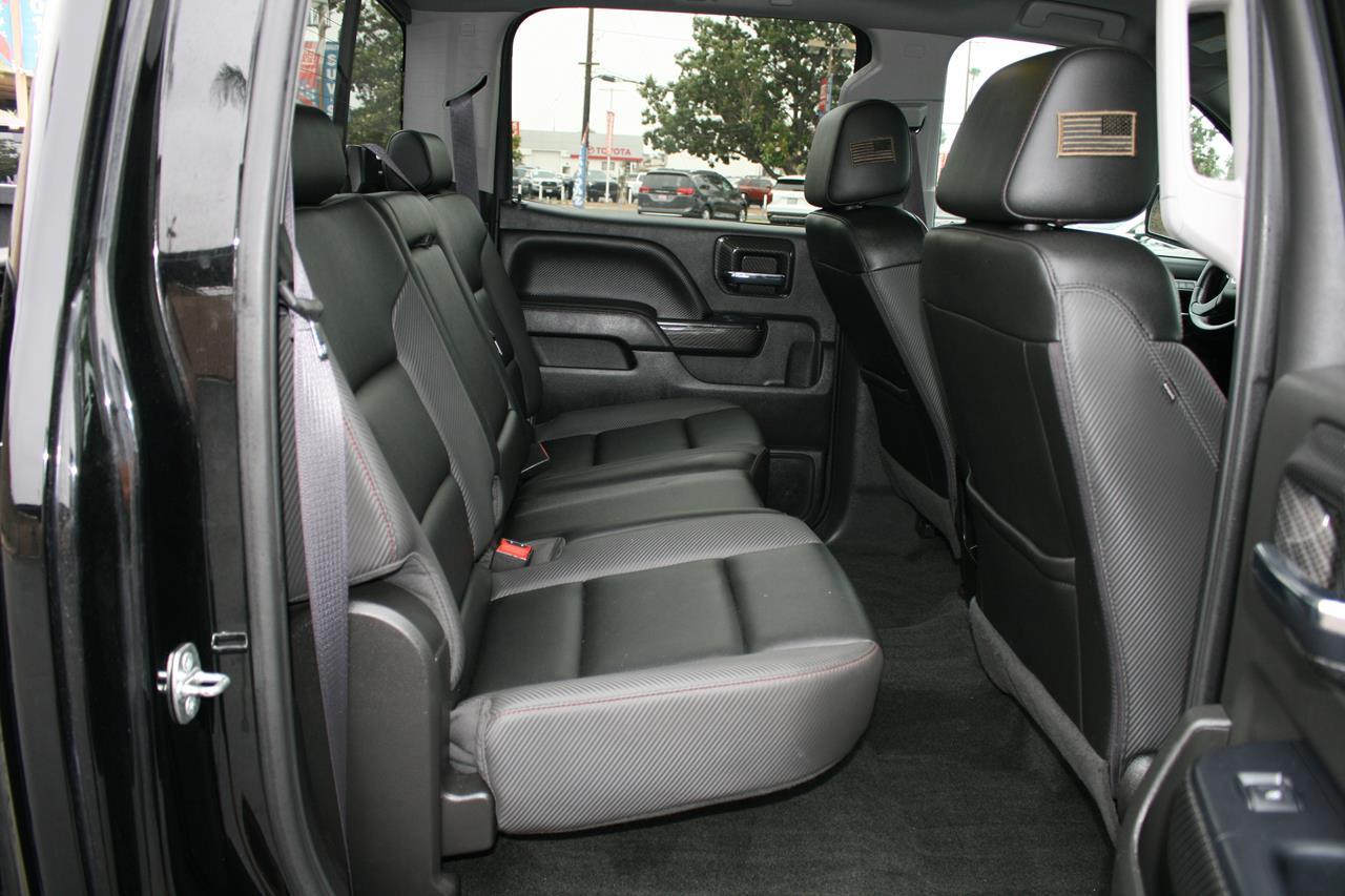 GMC Sierra 1500 4WD Crew Cab 143.5" SLT 2017