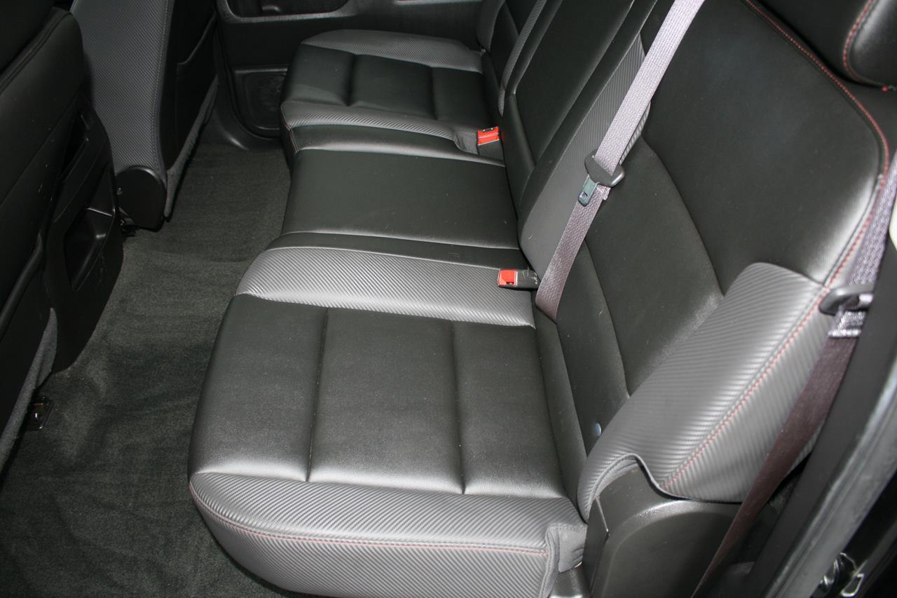 GMC Sierra 1500 4WD Crew Cab 143.5" SLT 2017