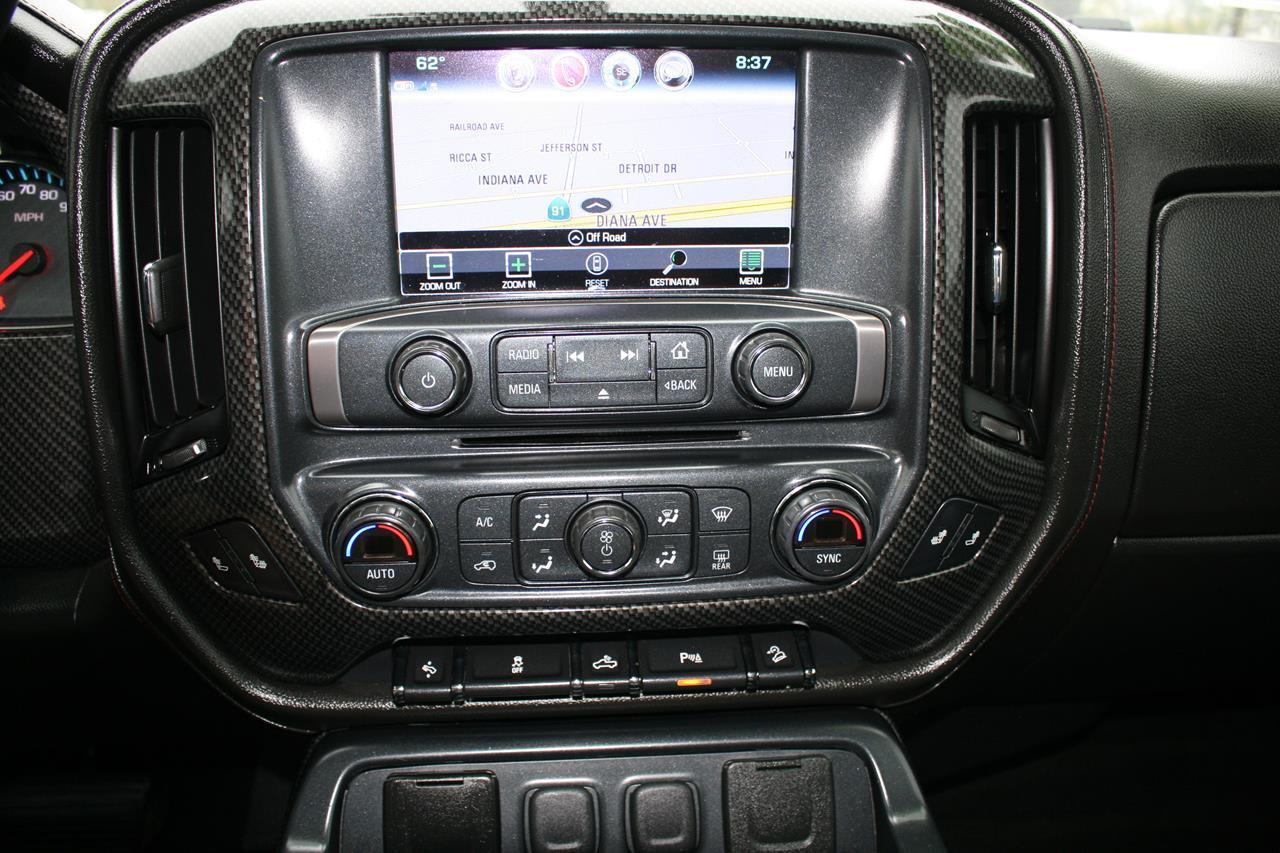 GMC Sierra 1500 4WD Crew Cab 143.5" SLT 2017