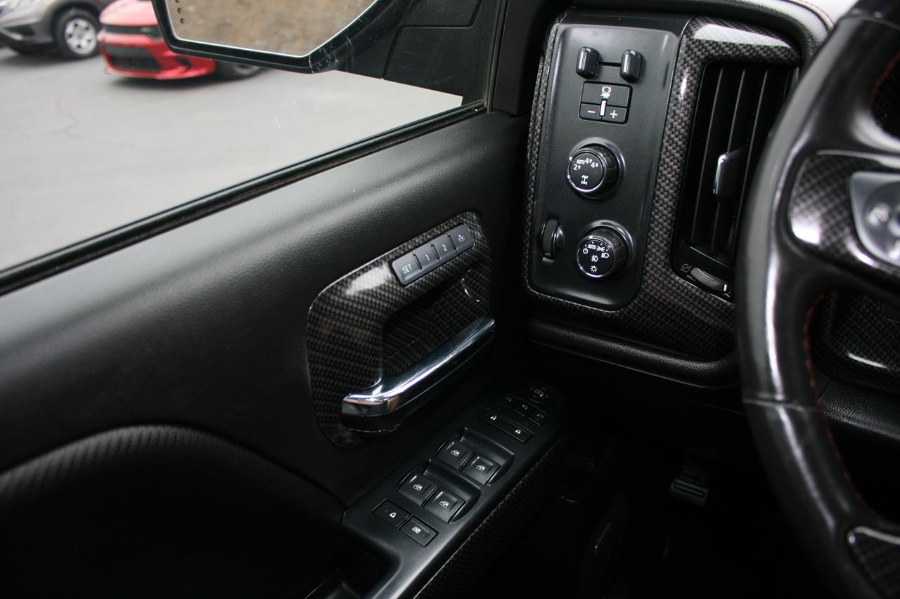 GMC Sierra 1500 4WD Crew Cab 143.5" SLT 2017