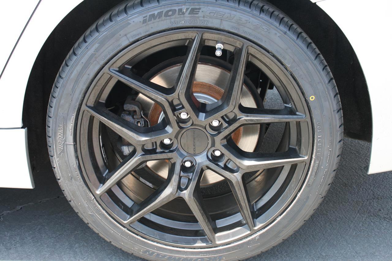 BMW 3 Series 4dr Sdn 320i RWD 2014