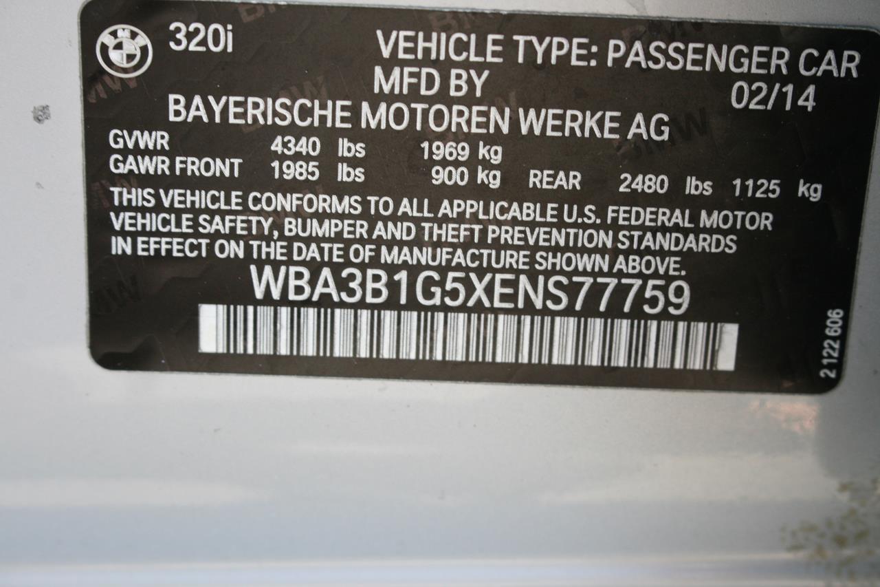 BMW 3 Series 4dr Sdn 320i RWD 2014