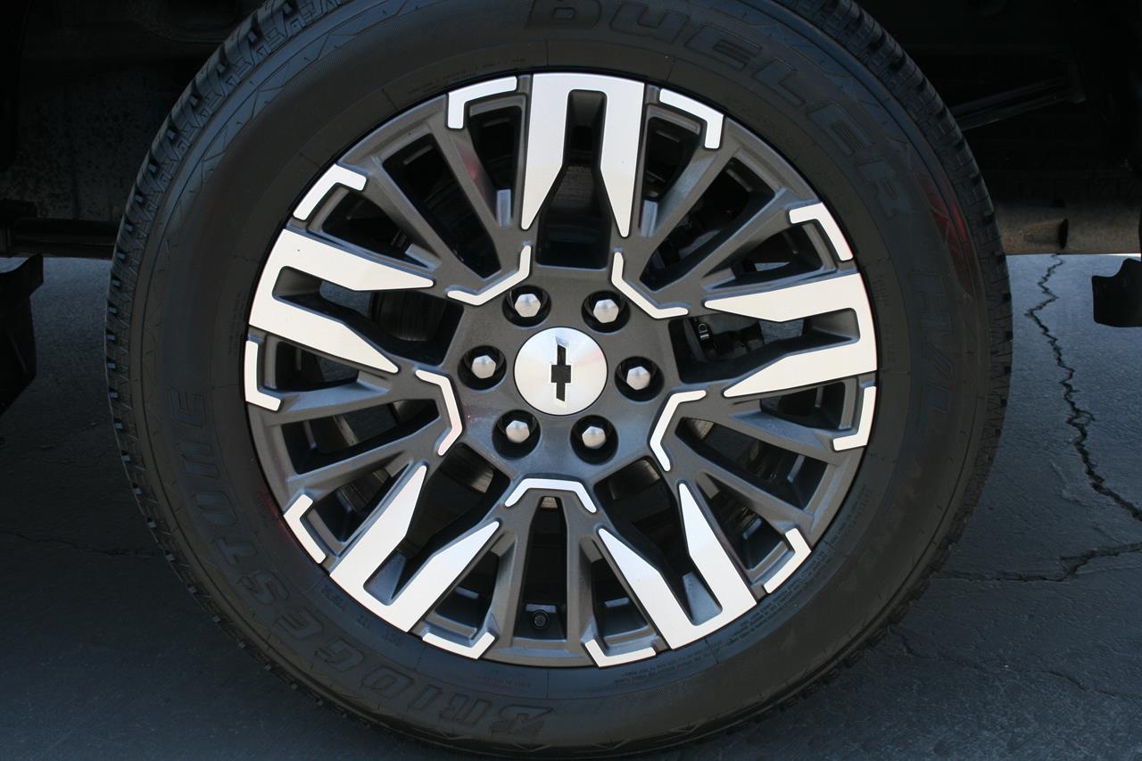 Chevrolet Silverado 1500 4WD Crew Cab 147" RST 2020