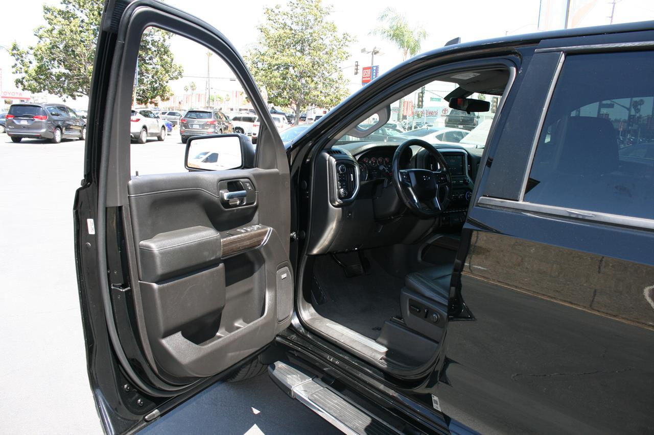 Chevrolet Silverado 1500 4WD Crew Cab 147" RST 2020