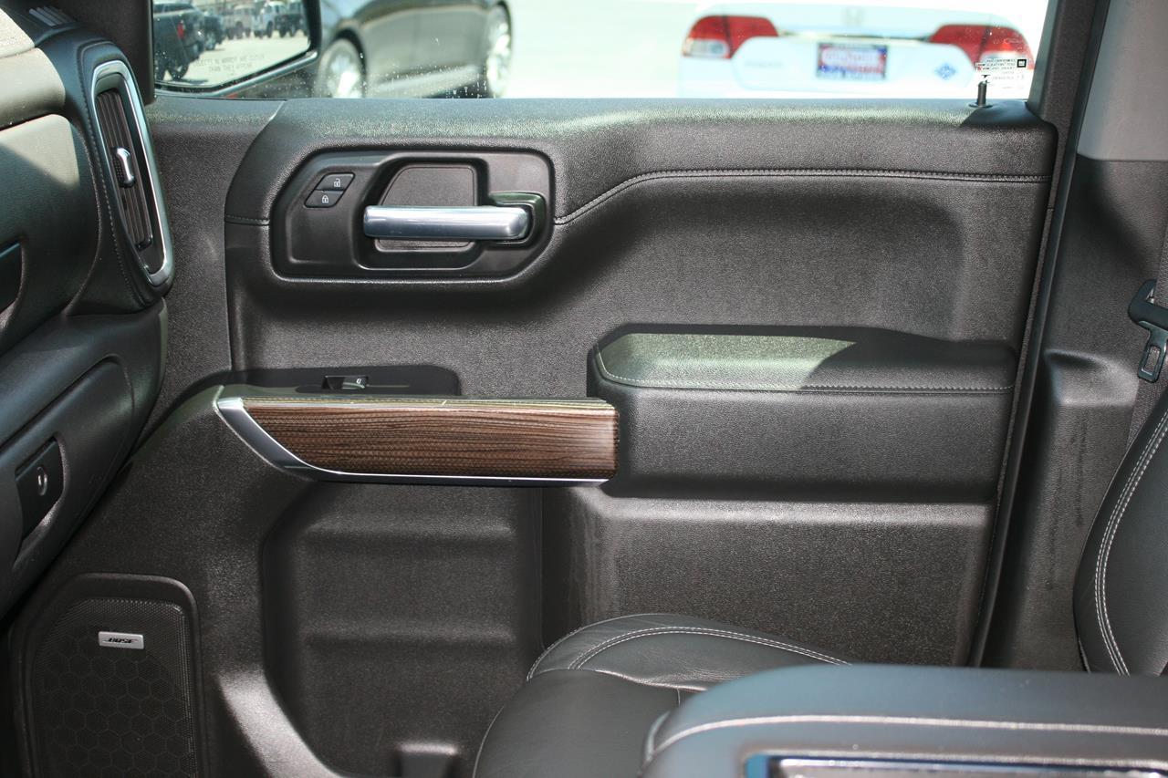 Chevrolet Silverado 1500 4WD Crew Cab 147" RST 2020