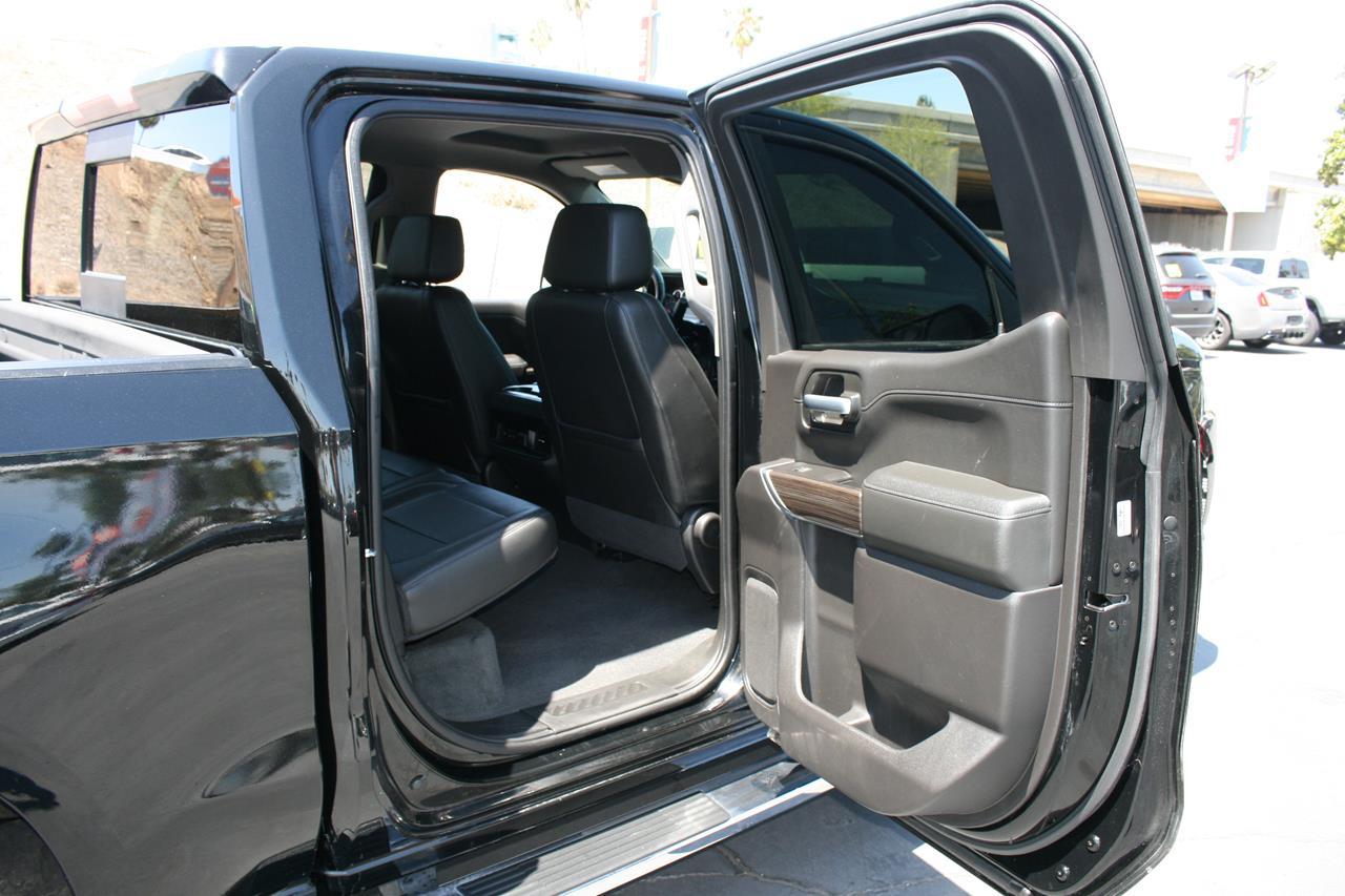 Chevrolet Silverado 1500 4WD Crew Cab 147" RST 2020
