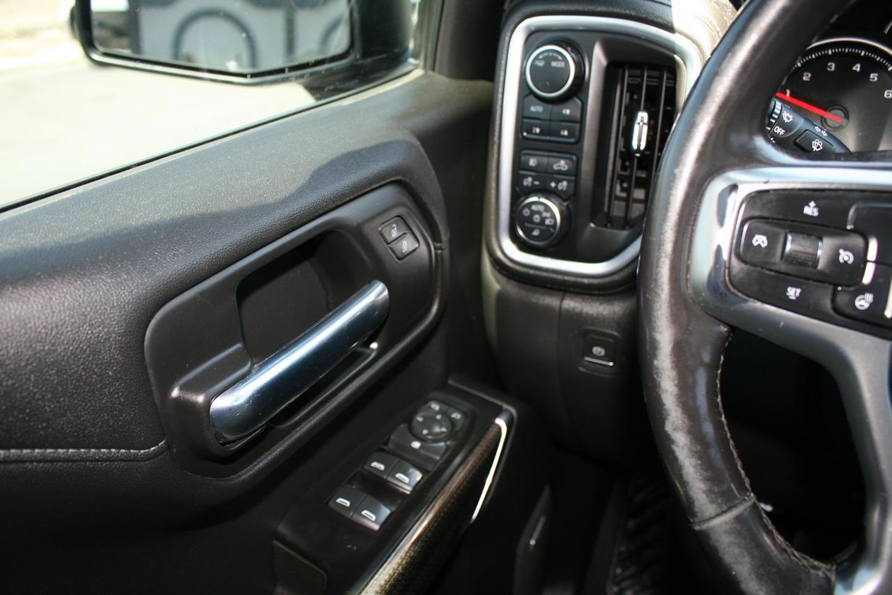 Chevrolet Silverado 1500 4WD Crew Cab 147" RST 2020