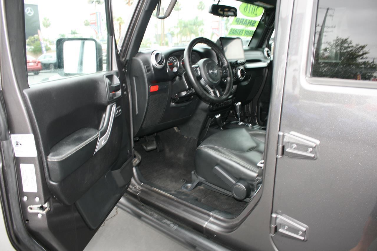Jeep Wrangler Unlimited 4WD 4dr Rubicon Hard Rock 2016
