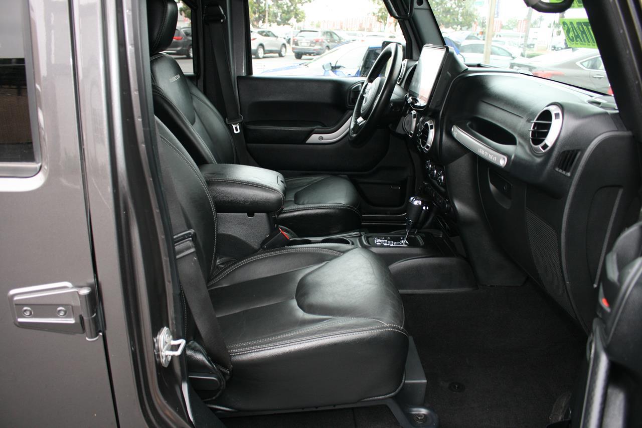 Jeep Wrangler Unlimited 4WD 4dr Rubicon Hard Rock 2016