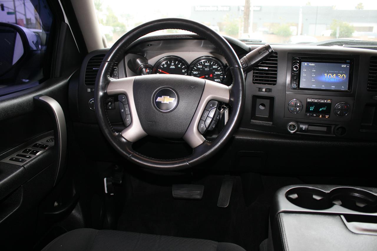 Chevrolet Silverado 1500 2WD Crew Cab 143.5" LT 2012