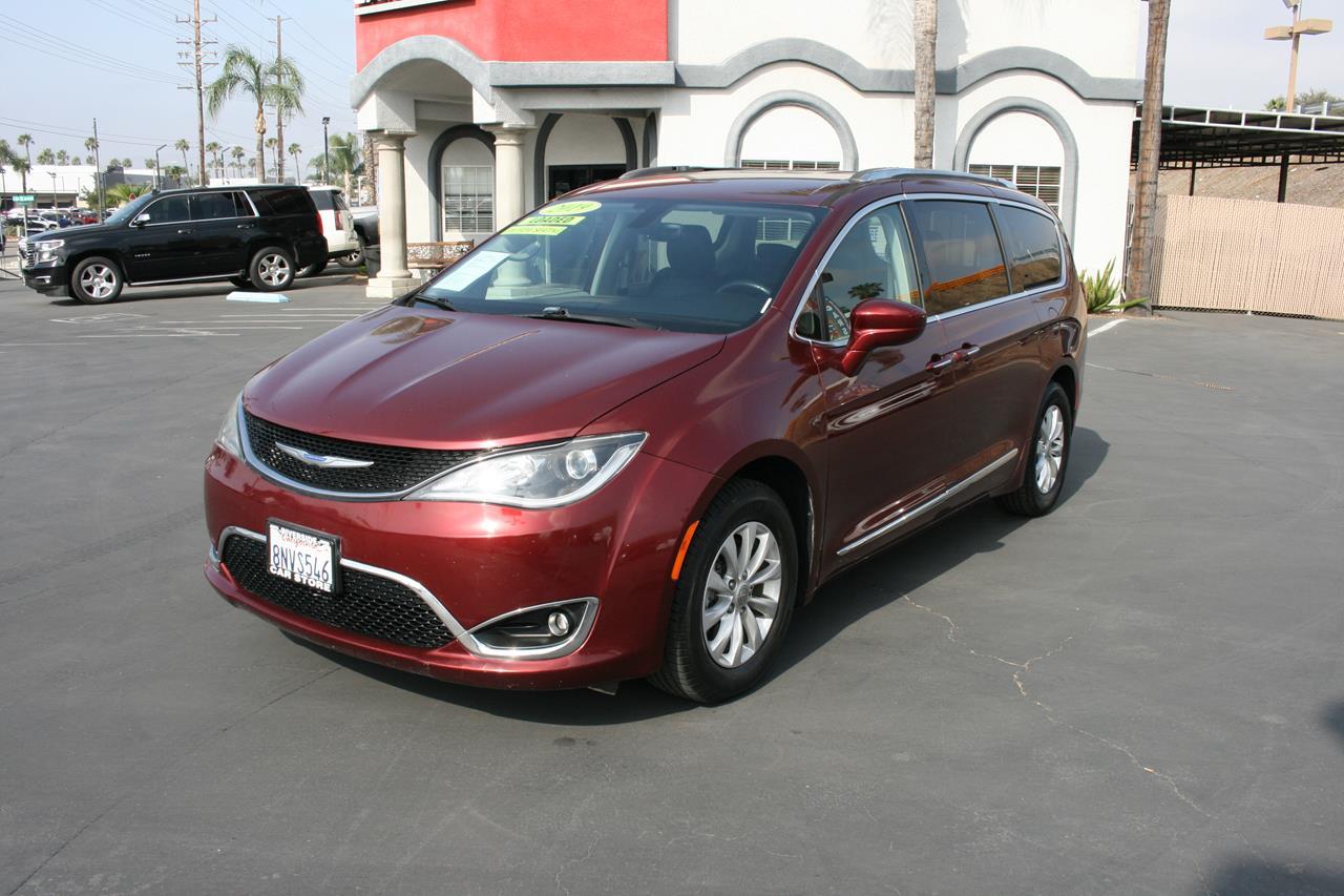 Chrysler Pacifica Touring L FWD 2019