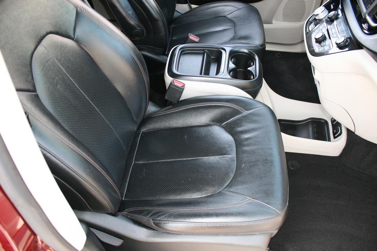 Chrysler Pacifica Touring L FWD 2019