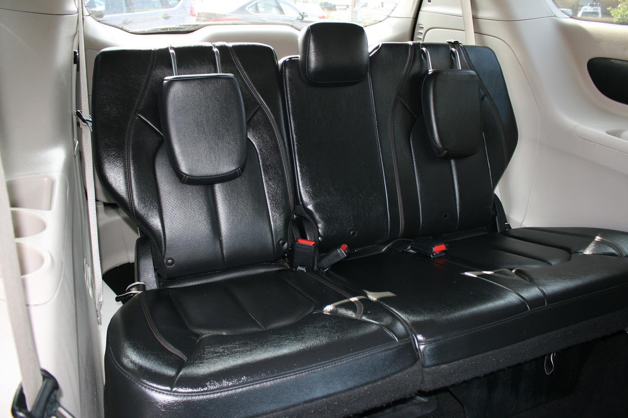 Chrysler Pacifica Touring L FWD 2019