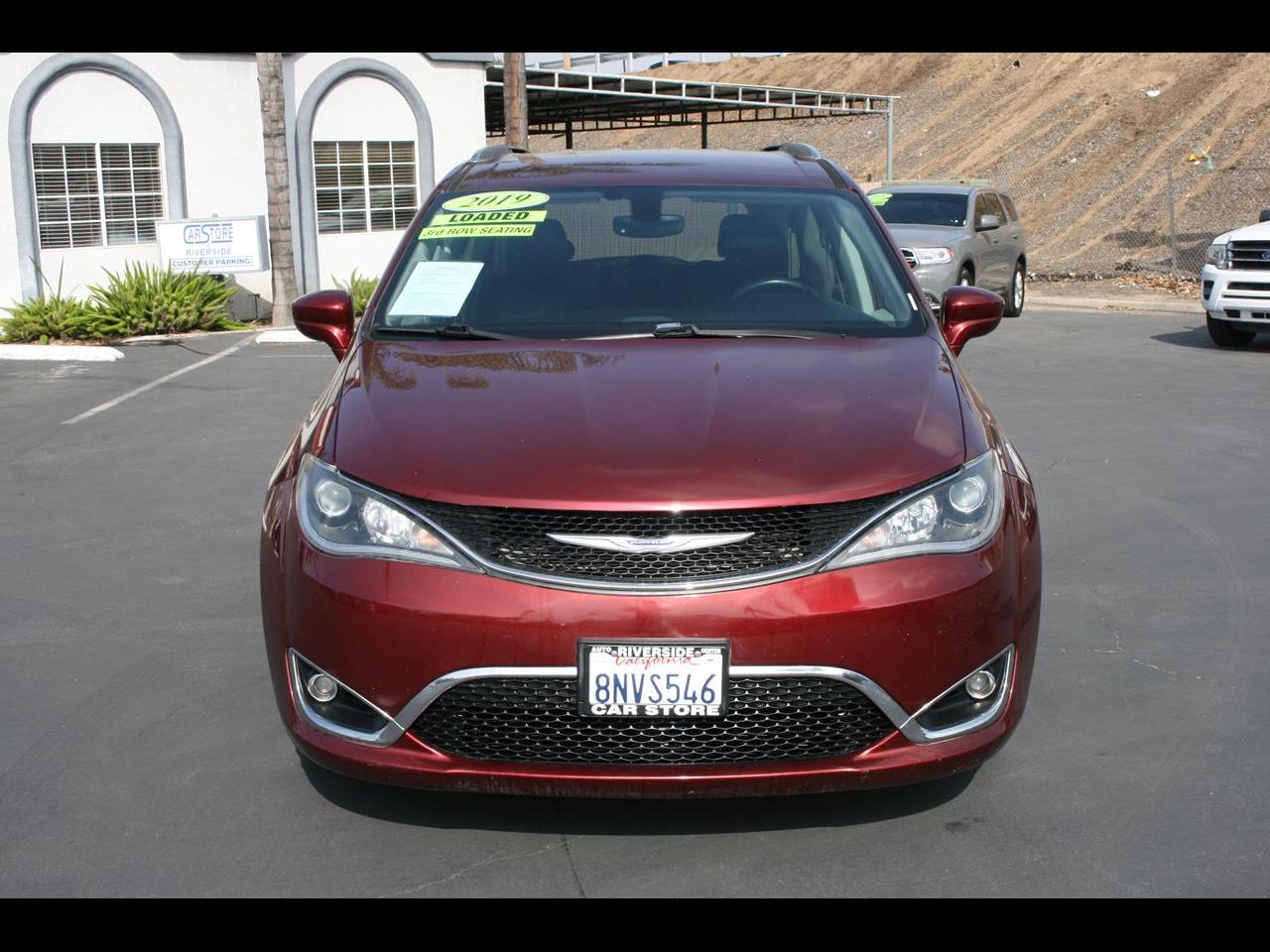 Chrysler Pacifica Touring L FWD 2019