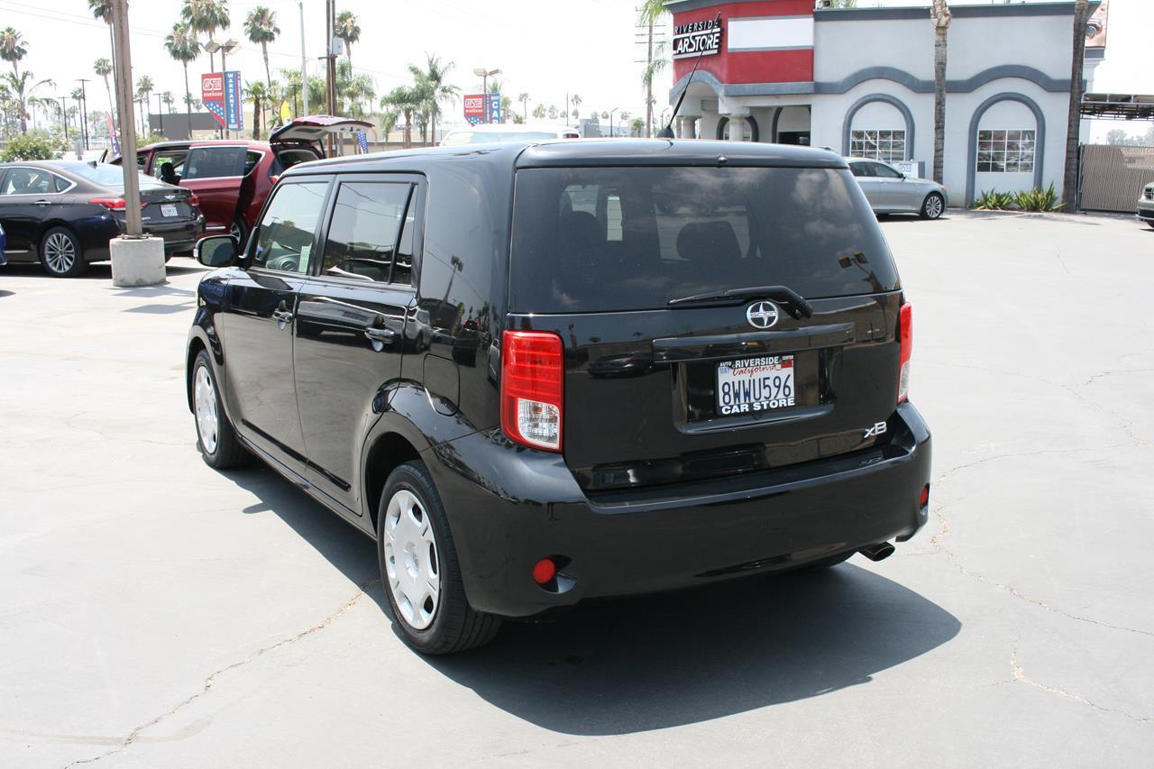 Scion xB 5dr Wgn Auto (Natl) 2012