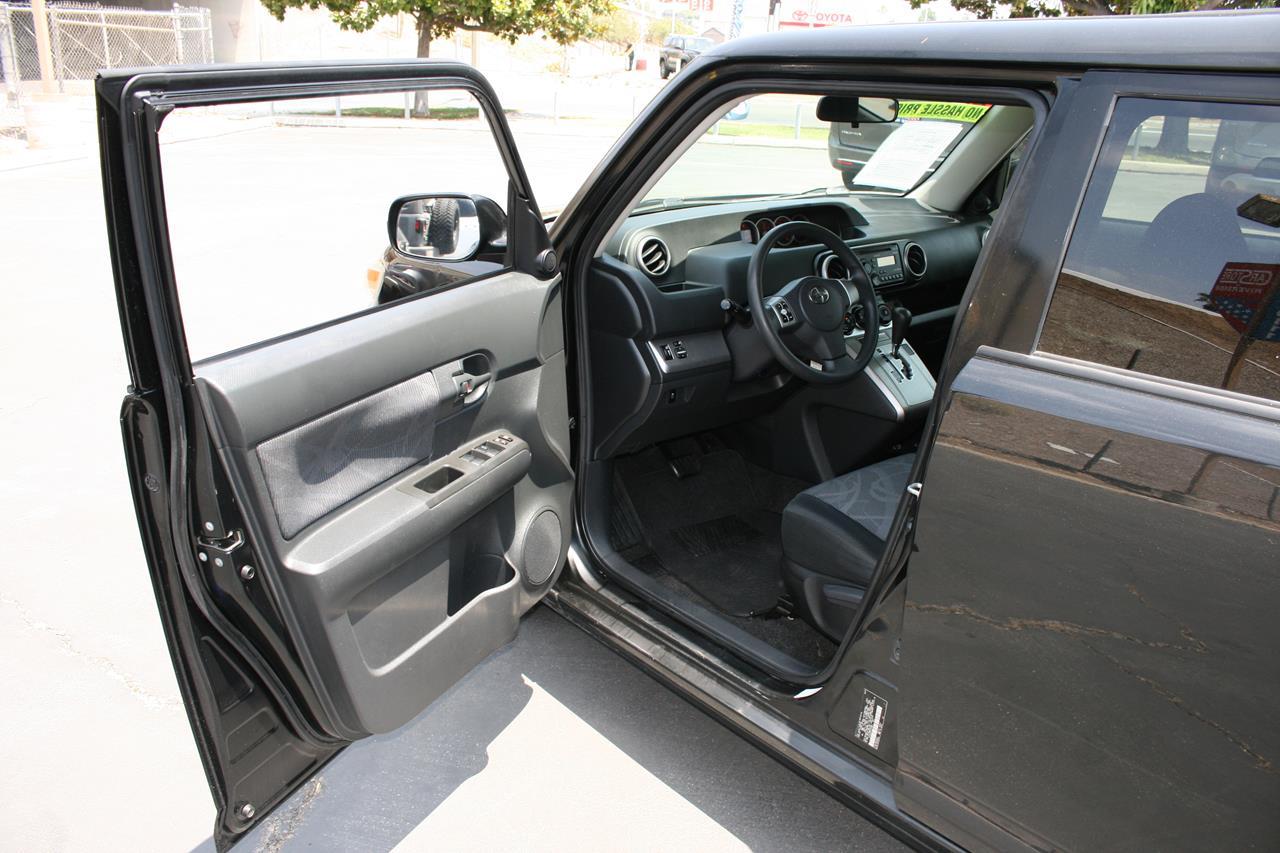 Scion xB 5dr Wgn Auto (Natl) 2012