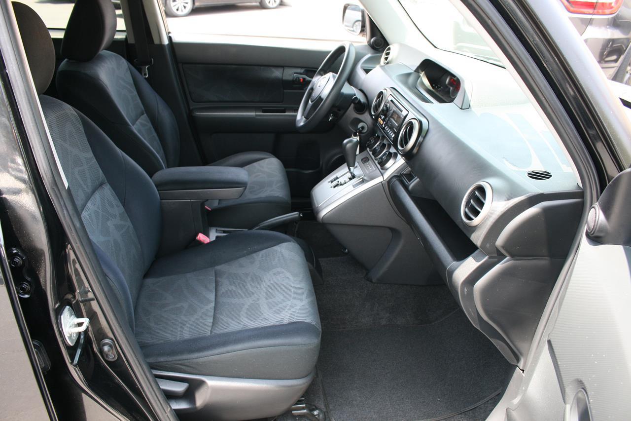Scion xB 5dr Wgn Auto (Natl) 2012