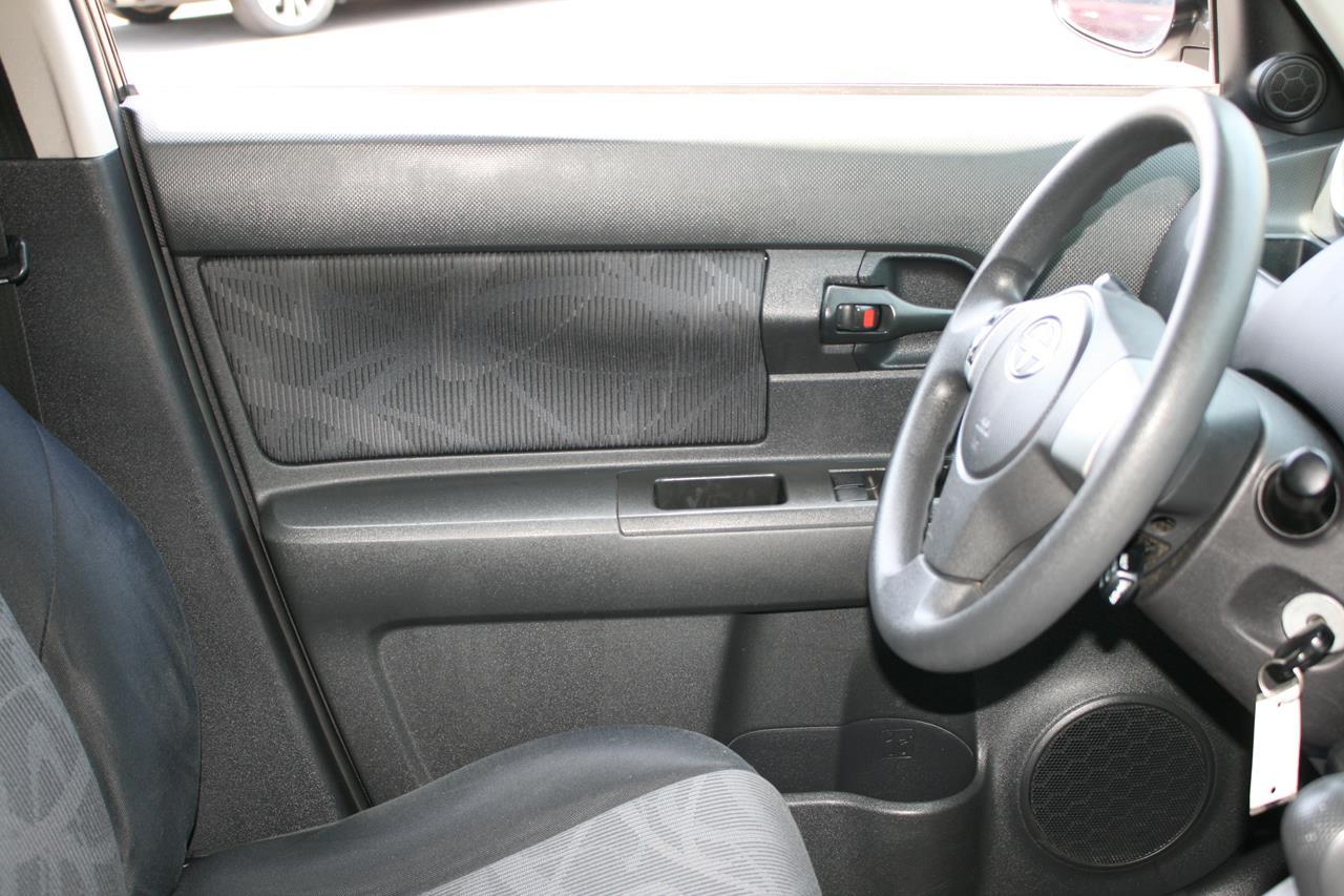 Scion xB 5dr Wgn Auto (Natl) 2012