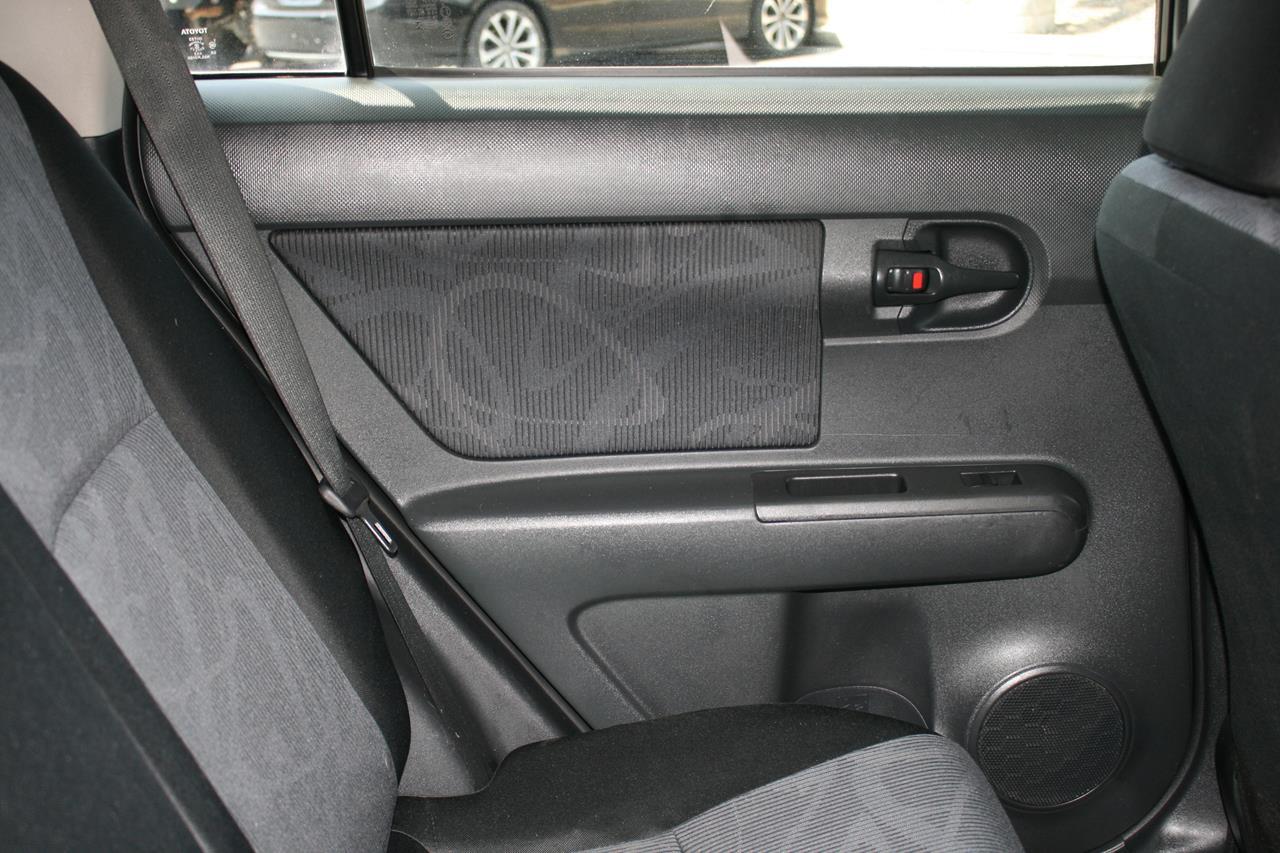 Scion xB 5dr Wgn Auto (Natl) 2012