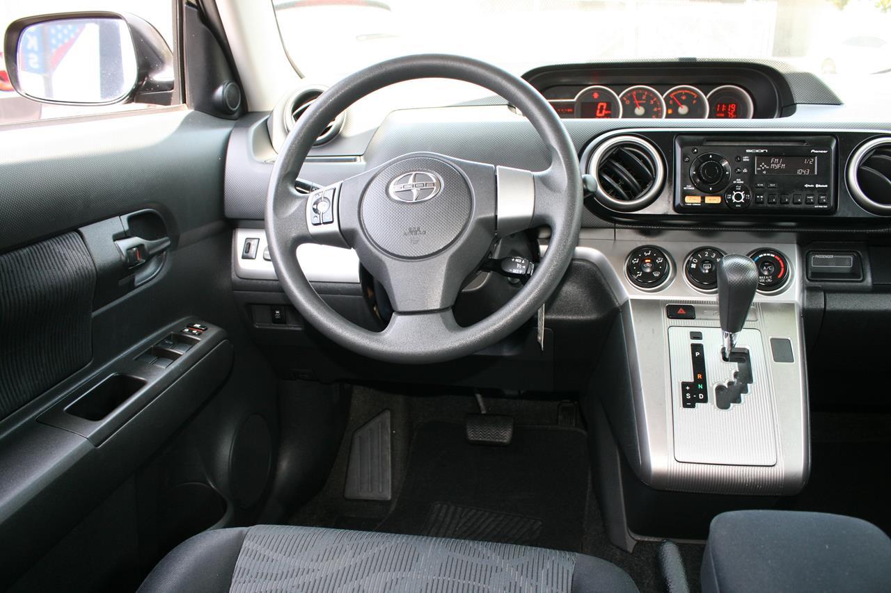 Scion xB 5dr Wgn Auto (Natl) 2012