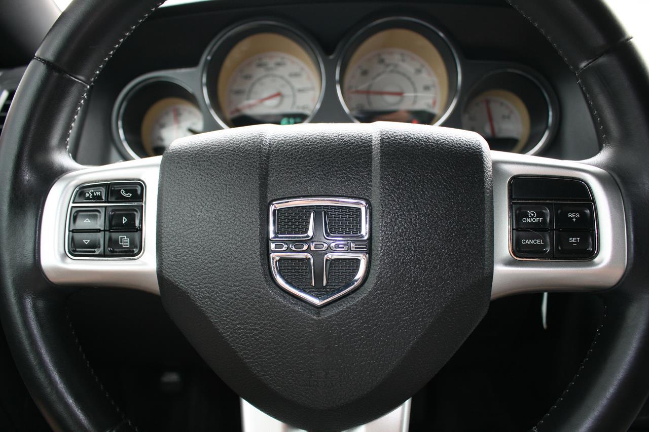 Dodge Challenger 2dr Cpe SXT 2012