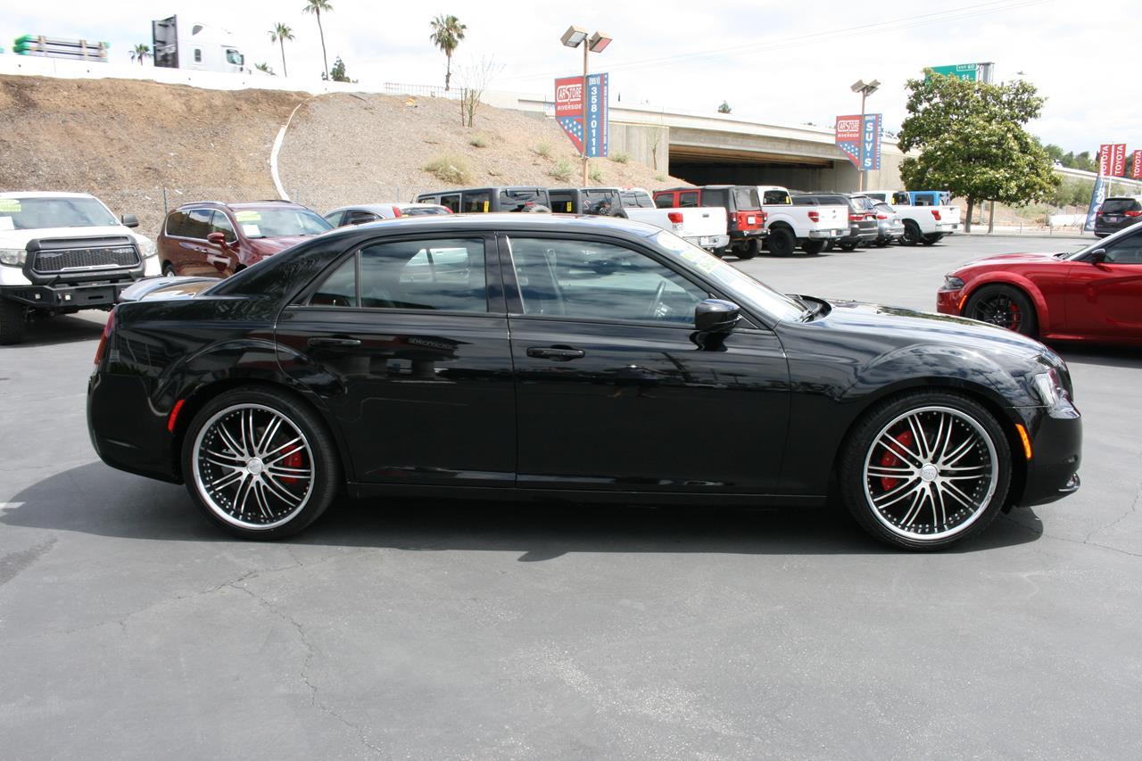 Chrysler 300 4dr Sdn 300S RWD 2015