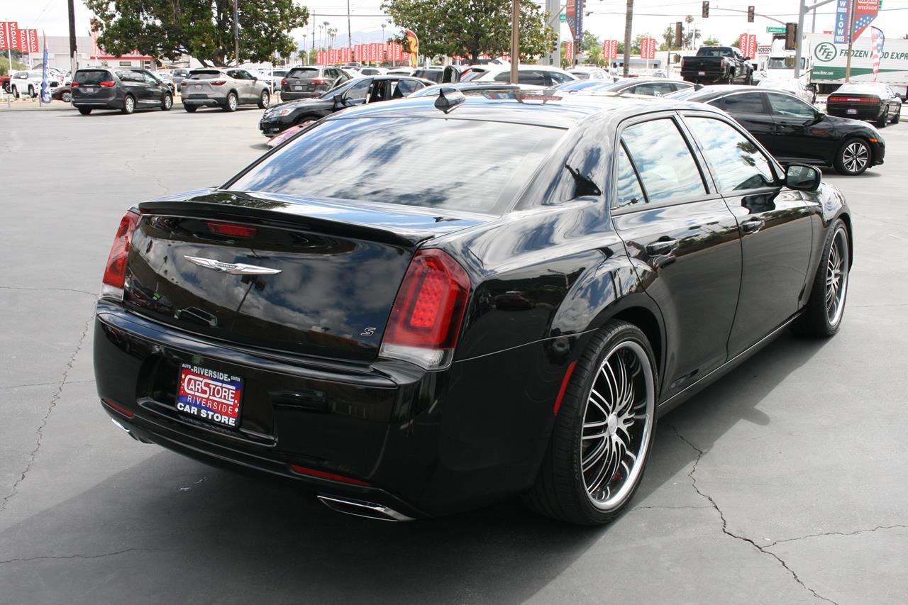 Chrysler 300 4dr Sdn 300S RWD 2015