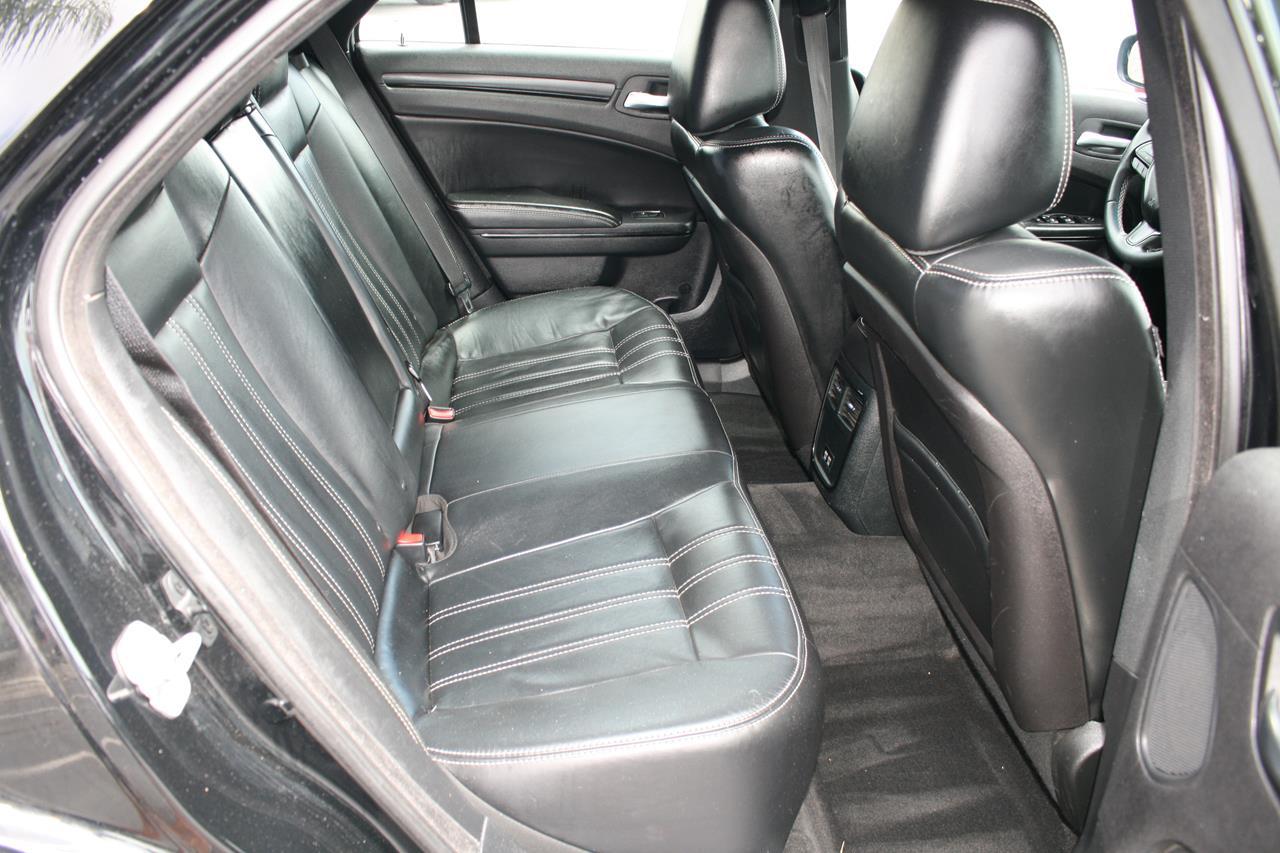Chrysler 300 4dr Sdn 300S RWD 2015