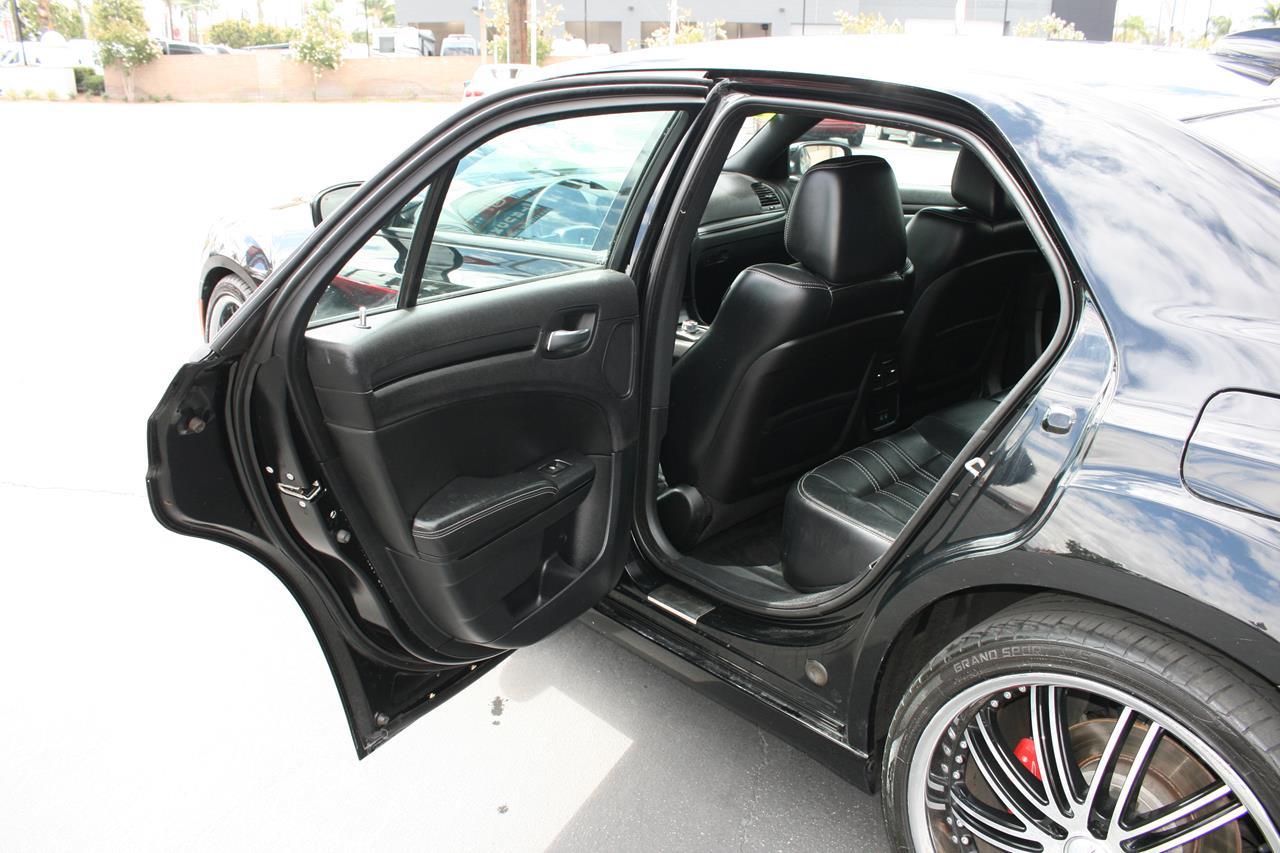 Chrysler 300 4dr Sdn 300S RWD 2015