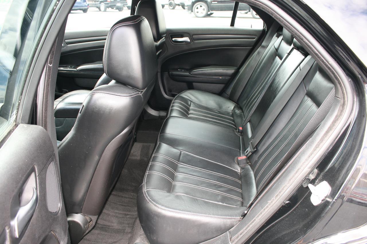 Chrysler 300 4dr Sdn 300S RWD 2015
