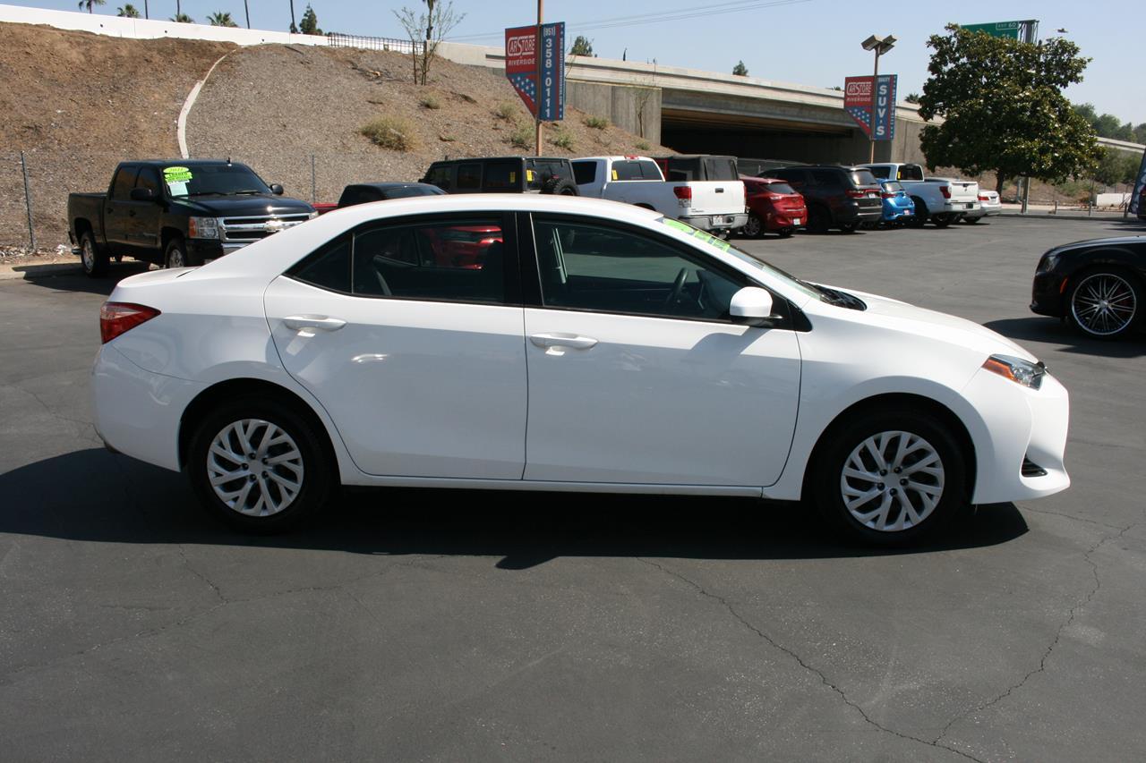 Toyota Corolla LE CVT (Natl) 2018