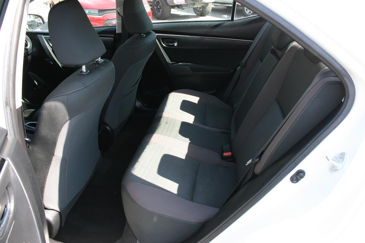 Toyota Corolla LE CVT (Natl) 2018