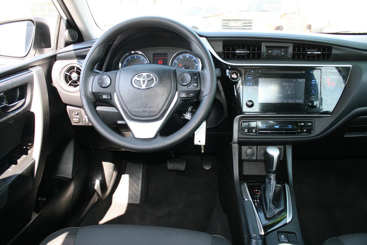 Toyota Corolla LE CVT (Natl) 2018