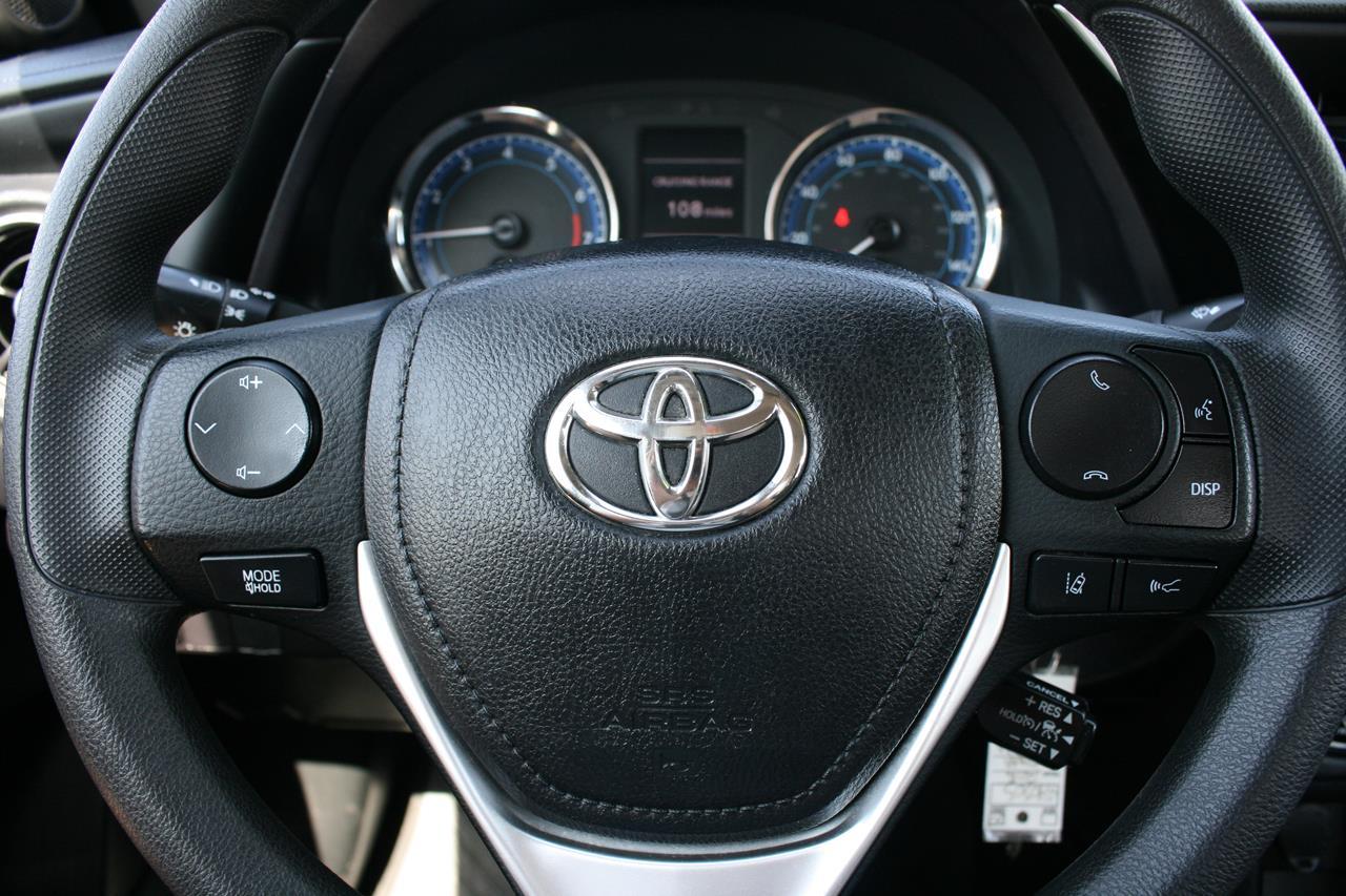 Toyota Corolla LE CVT (Natl) 2018