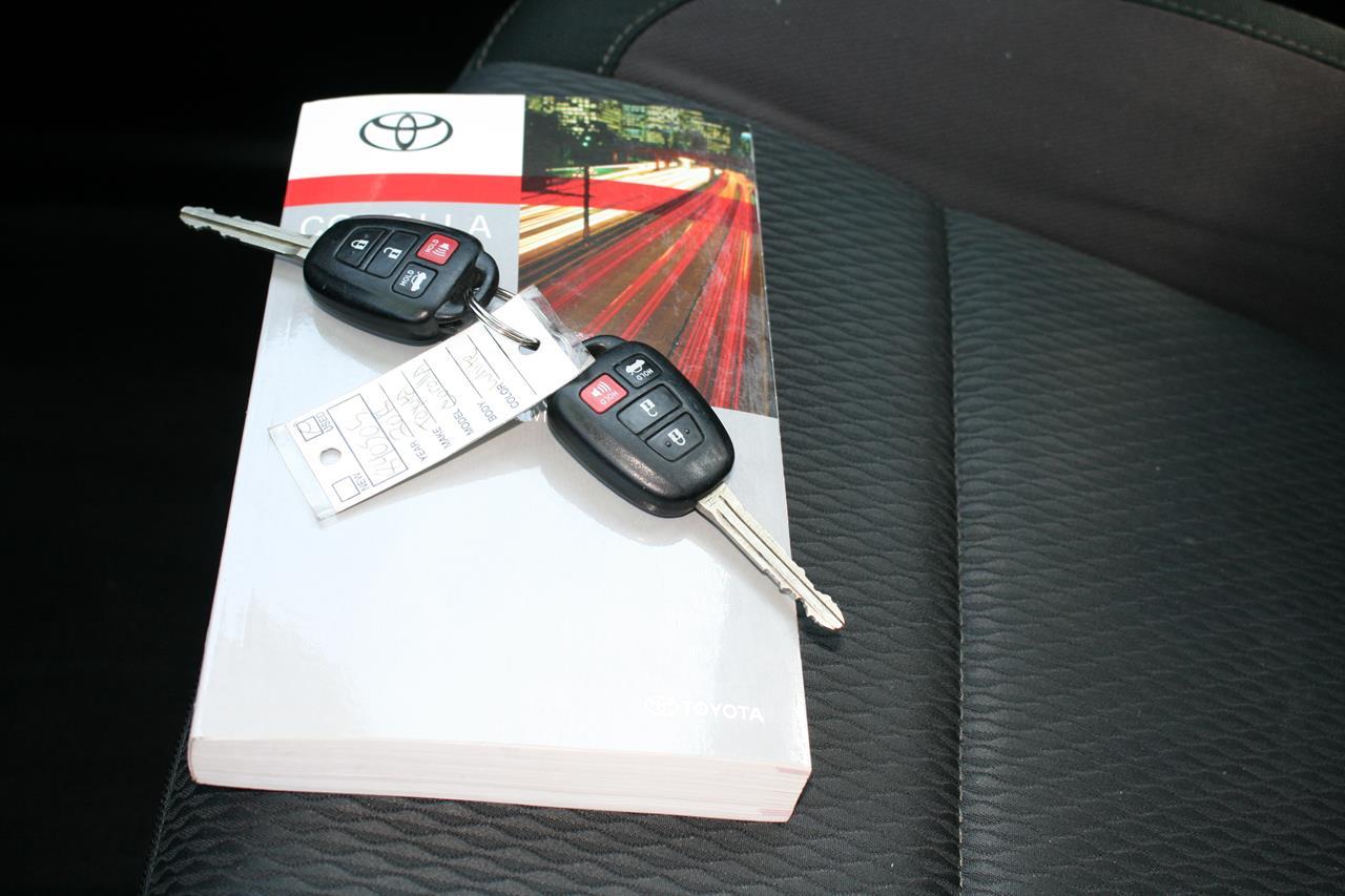 Toyota Corolla LE CVT (Natl) 2018