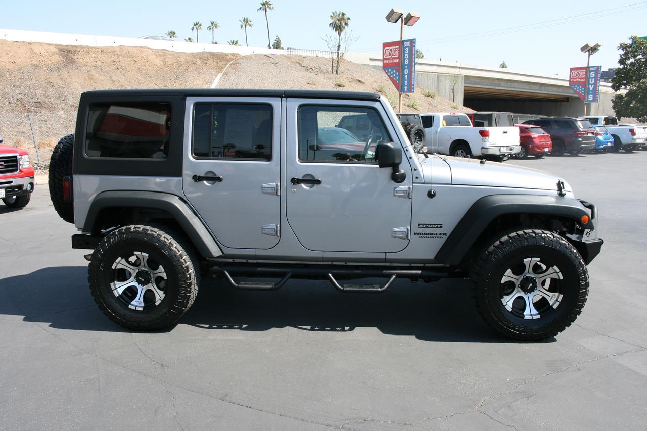 Jeep Wrangler Unlimited 4WD 4dr Sport 2013